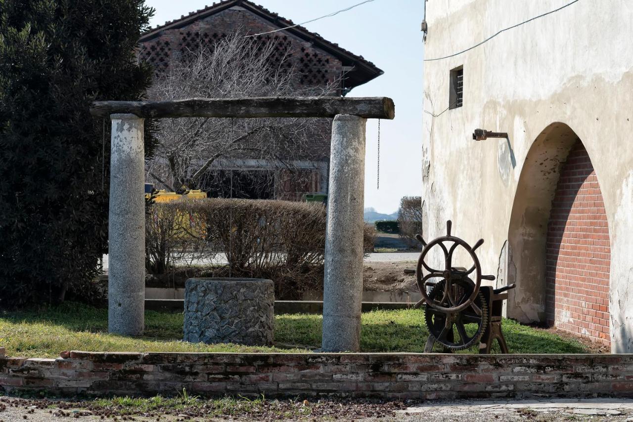 Agriturismo Cascina Graziosa 加梅里亚诺 外观 照片