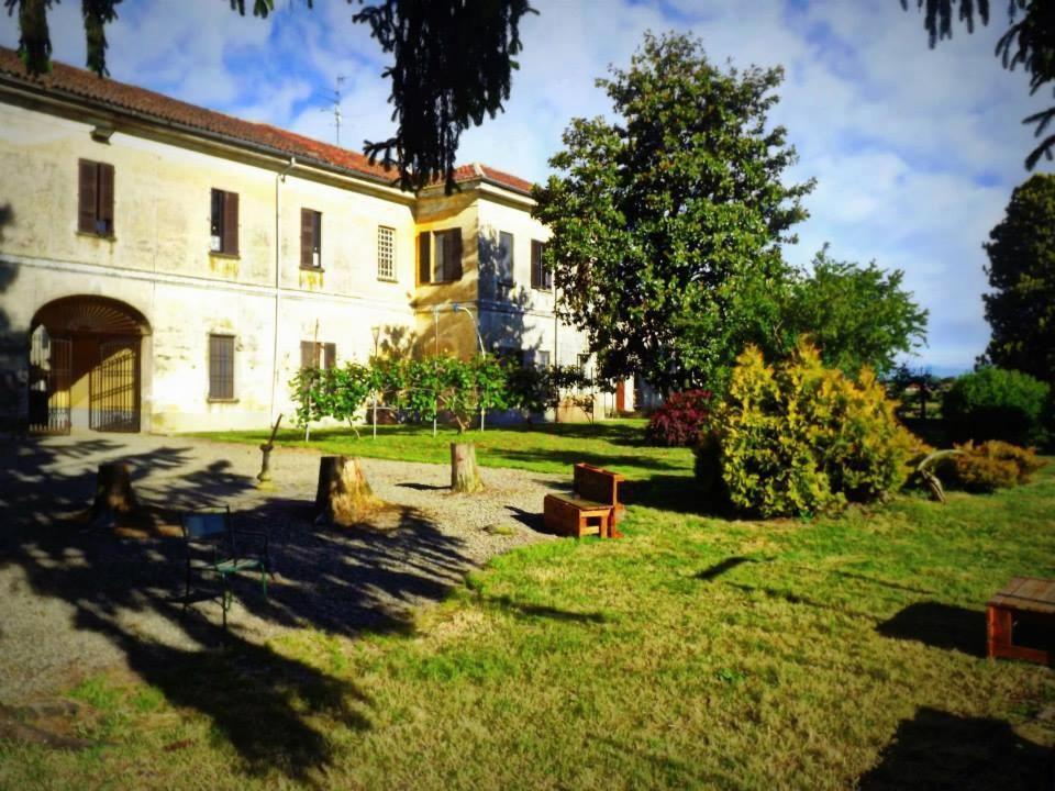 Agriturismo Cascina Graziosa 加梅里亚诺 外观 照片